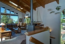 RedAwning Golden Lakeview Home